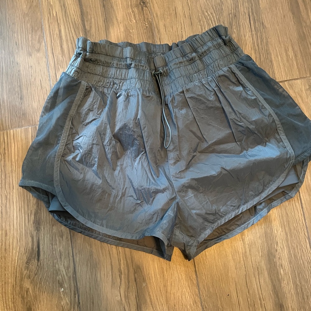 Old navy go h2o active shorts